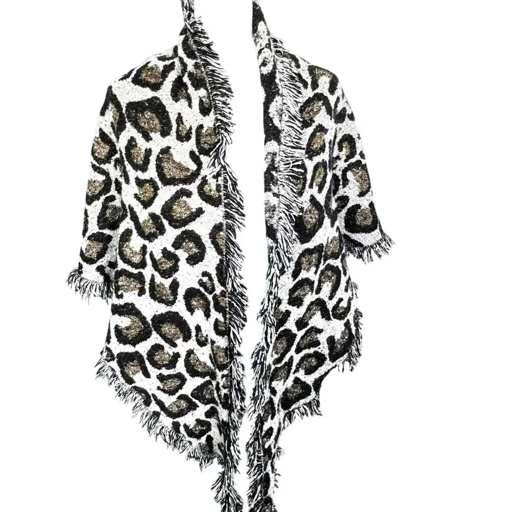 ALTAR'D STATE NWT Women’s Leopard Print Reversible Knit Shawl Wrap Scarf Tassels